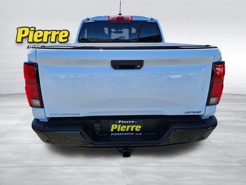Used 2024 Chevrolet Colorado ZR2 w/ ZR2 Convenience Package III AWD/4WD image 4