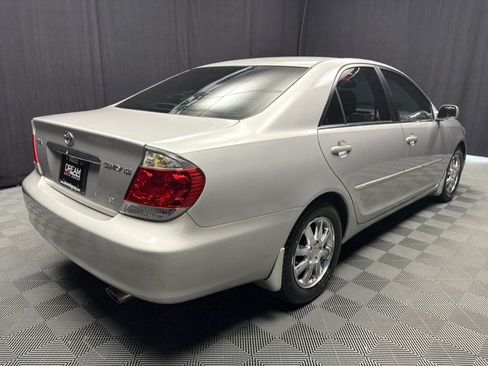 Used 2006 Toyota Camry XLE FWD Sedan 3.0L 6-Cyl image 6
