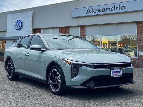 Used 2025 Kia K4 EX FWD image 1