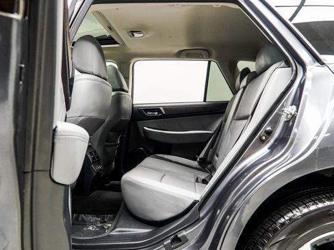 Used 2019 Subaru Outback 2.5i Limited w/ Popular Package #2 image 34