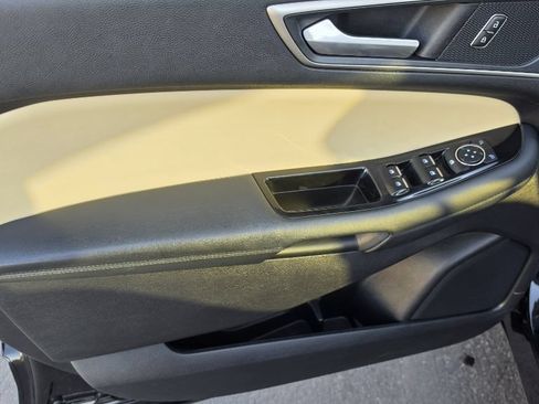 Used 2019 Ford Edge SEL w/ Equipment Group 201A AWD/4WD image 12