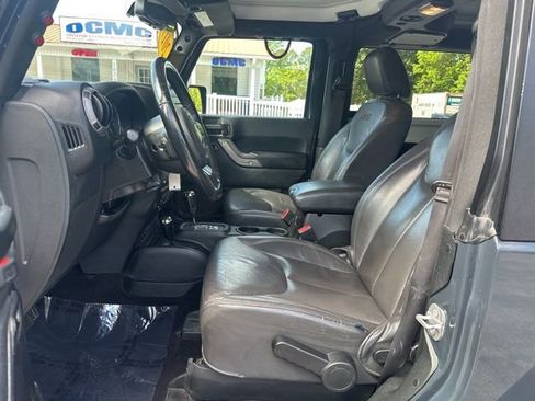 Used 2017 Jeep Wrangler Sport w/ Quick Order Package 24S AWD/4WD image 10