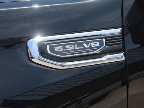 Used 2024 GMC Sierra 1500 SLT w/ SLT Premium Plus Package AWD/4WD image 10