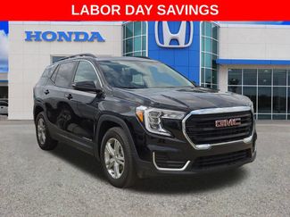 Used 2024 GMC Terrain SLE w/ Driver Convenience Package FWD video 2