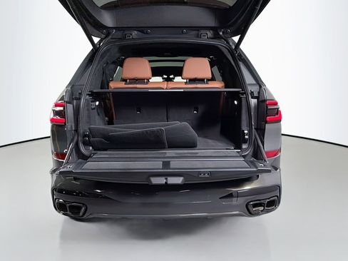 Certified 2026 BMW X7 M60i image 28