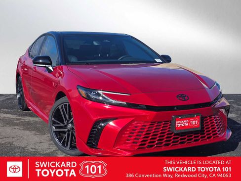 Used 2026 Toyota Camry XSE image 1