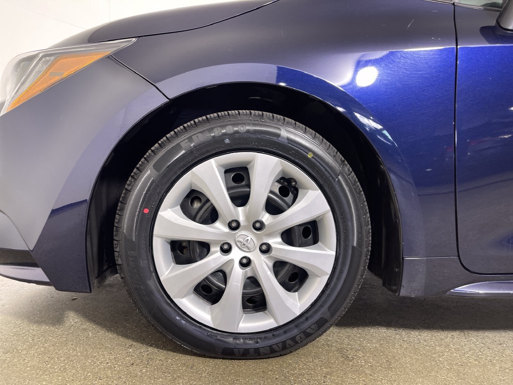 Used 2024 Toyota Corolla LE FWD image 11