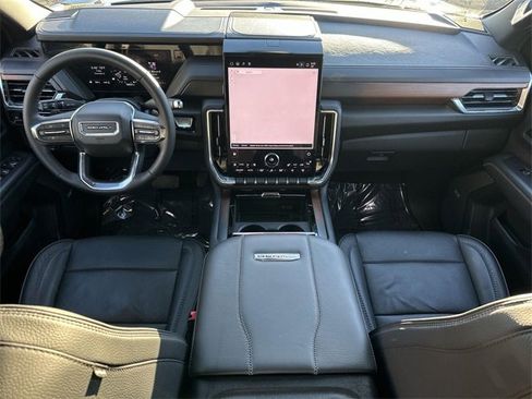 Used 2025 GMC Yukon Denali image 19