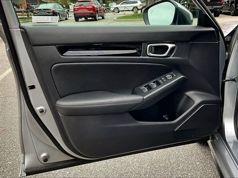 Used 2023 Honda Civic EX-L image 9