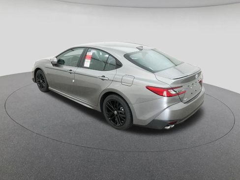 New 2026 Toyota Camry SE image 5