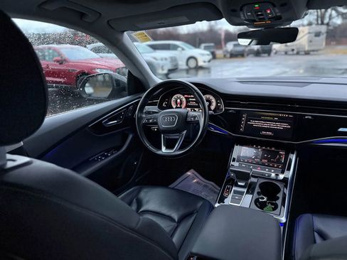 Used 2019 Audi Q8 Premium Plus w/ Premium Plus image 18