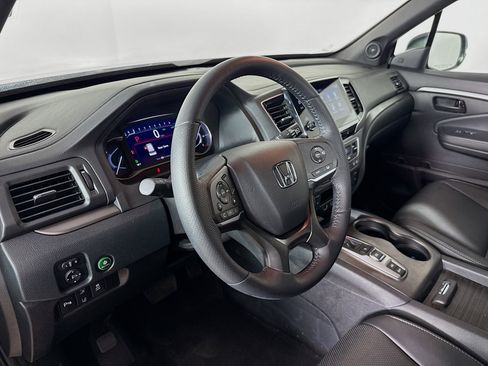 Used 2023 Honda Passport EX-L image 8