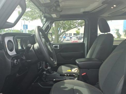 Used 2024 Jeep Wrangler Sport AWD/4WD image 17