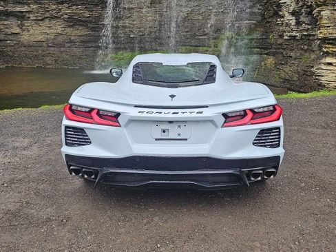 Used 2021 Chevrolet Corvette Stingray Coupe w/ 1LT RWD image 14