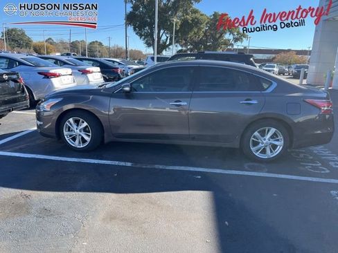 Used 2015 Nissan Altima 2.5 SL w/ Technology Package image 1