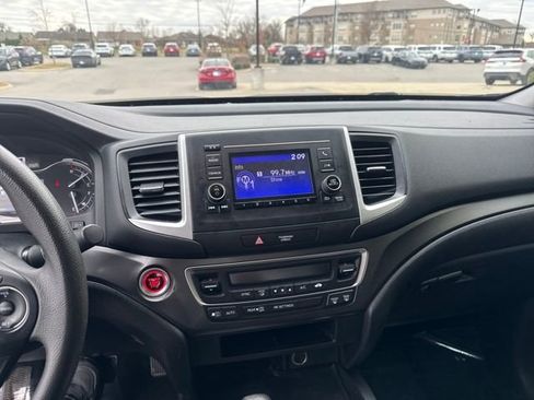 Used 2017 Honda Ridgeline Sport image 14