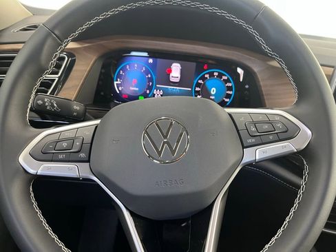 New 2026 Volkswagen Atlas SE image 19