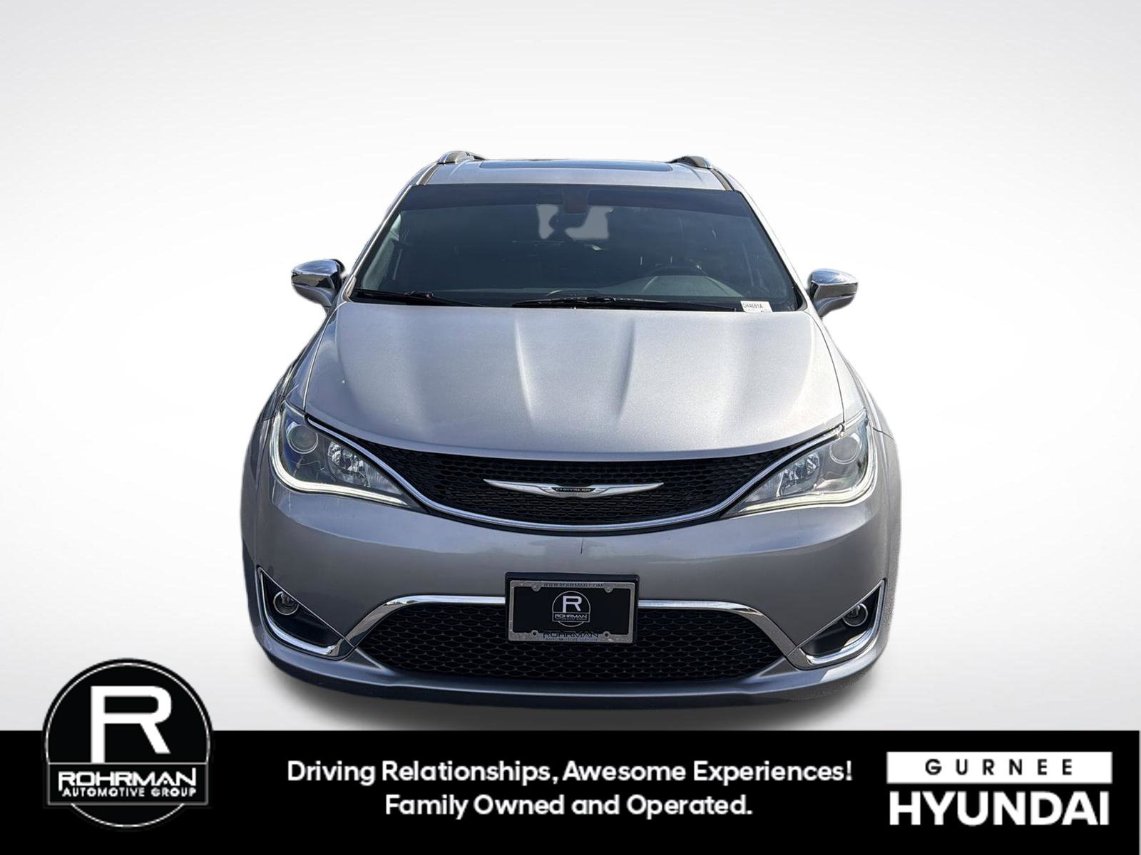 Used 2020 Chrysler Pacifica Limited FWD image 3