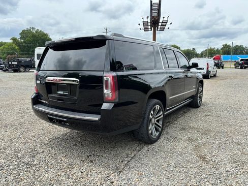 Used 2019 GMC Yukon XL Denali w/ Denali Ultimate Package AWD/4WD image 5