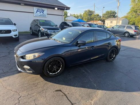 Used 2016 MAZDA MAZDA3 i Sport FWD image 3