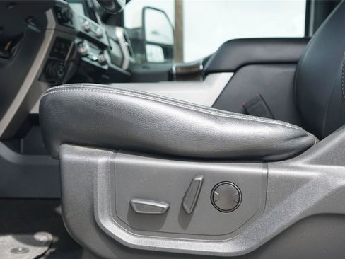 Used 2022 Ford F350 Lariat w/ Lariat Ultimate Package AWD/4WD image 21