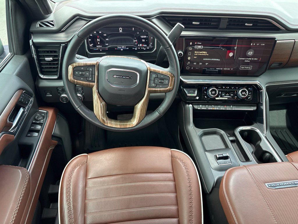 Used 2024 GMC Sierra 3500 Denali Ultimate AWD/4WD image 3