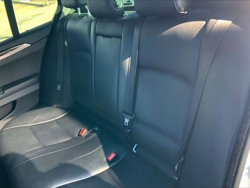 Used 2016 BMW 528i Sedan image 19