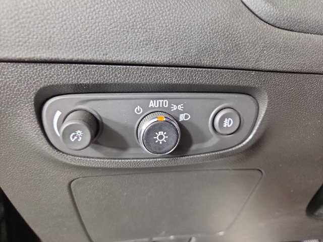 Used 2023 Buick Encore GX Select FWD image 28