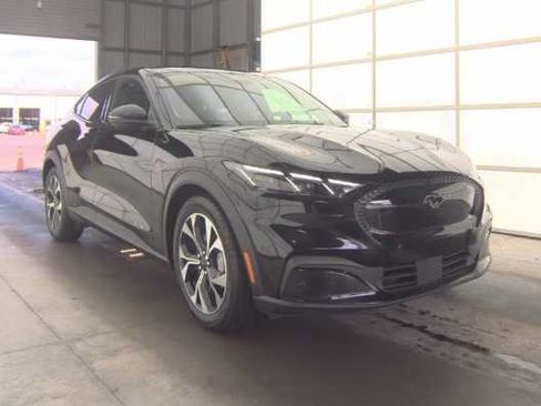 Used 2025 Ford Mustang Mach-E Select AWD/4WD image 3