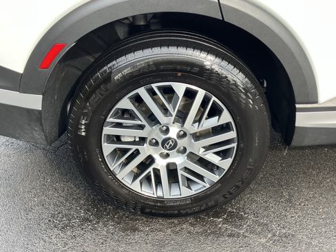 Used 2026 Hyundai Palisade SEL FWD image 13