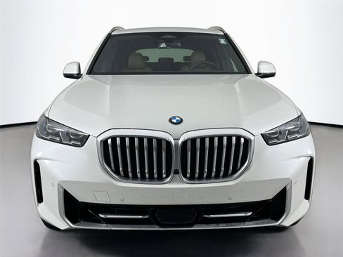 New 2026 BMW X5 xDrive40i w/ Parking Assistance Package image 9
