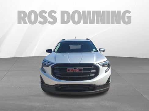 Used 2020 GMC Terrain SLT w/ Elevation Edition image 2