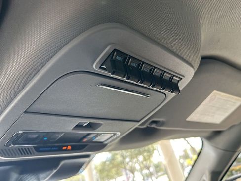 Used 2024 Ford F350 Lariat image 48