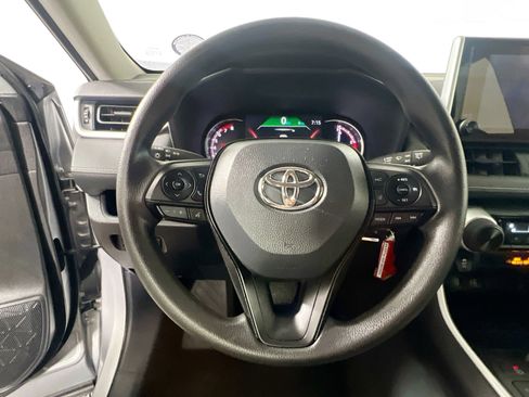 Used 2025 Toyota RAV4 LE image 17