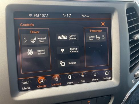 Certified 2023 Jeep Cherokee Altitude Lux image 8