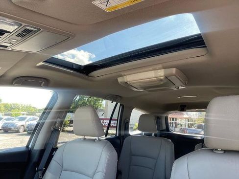 Used 2022 Honda Pilot Touring image 26