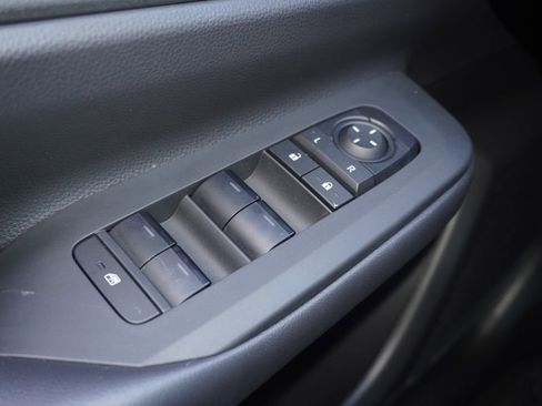 Used 2026 Toyota Prius Plug-In Hybrid image 13