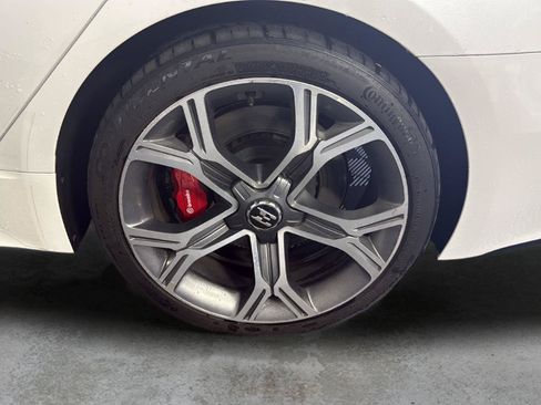 Used 2018 Kia Stinger GT2 RWD image 7