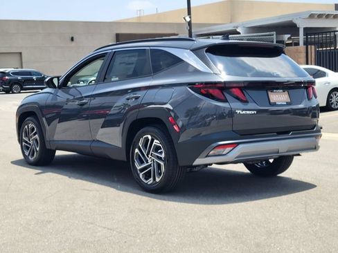 New 2026 Hyundai Tucson SEL Plus FWD image 3