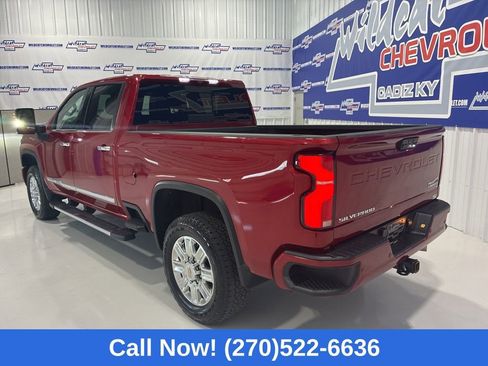 Used 2025 Chevrolet Silverado 2500 High Country AWD/4WD image 5