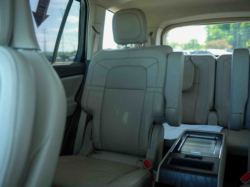 Used 2020 Lincoln Aviator Reserve w/ Equipment Group 202A AWD/4WD image 33