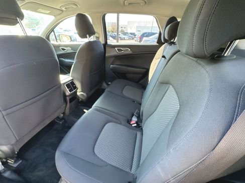 Used 2023 Kia Sportage LX image 24
