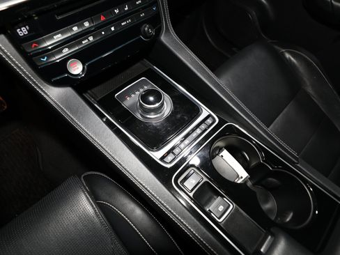 Used 2017 Jaguar F-PACE S AWD/4WD image 55