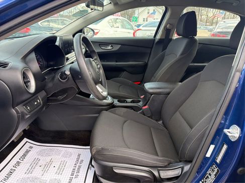 Used 2020 Kia Forte LXS FWD image 9