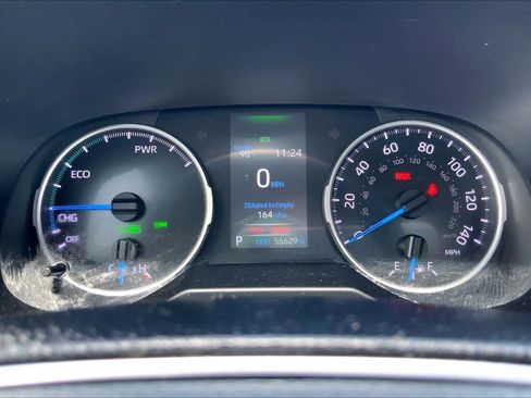 Used 2021 Toyota RAV4 XLE w/ XLE Grade Weather Package AWD/4WD image 25