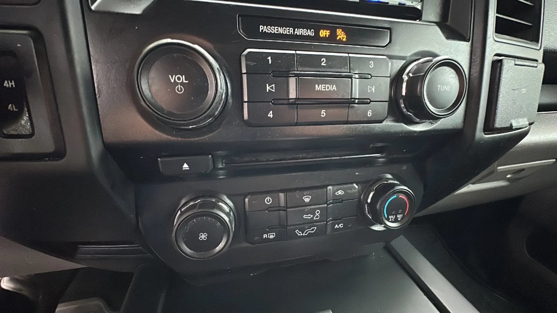 Used 2017 Ford F150 XL w/ Equipment Group 101A Mid AWD/4WD image 15