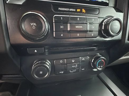 Used 2017 Ford F150 XL w/ Equipment Group 101A Mid AWD/4WD image 15