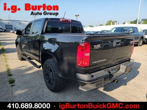 Used 2022 Chevrolet Colorado Z71 w/ Z71 Midnight Edition AWD/4WD image 4
