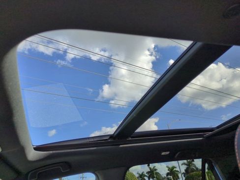 Used 2024 Honda Pilot TrailSport image 20