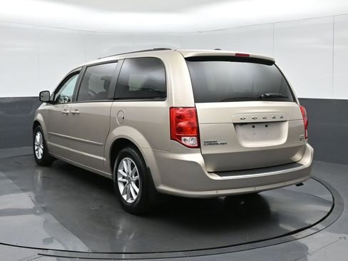 Used 2016 Dodge Grand Caravan SXT w/ Rear Park Assist Package image 5